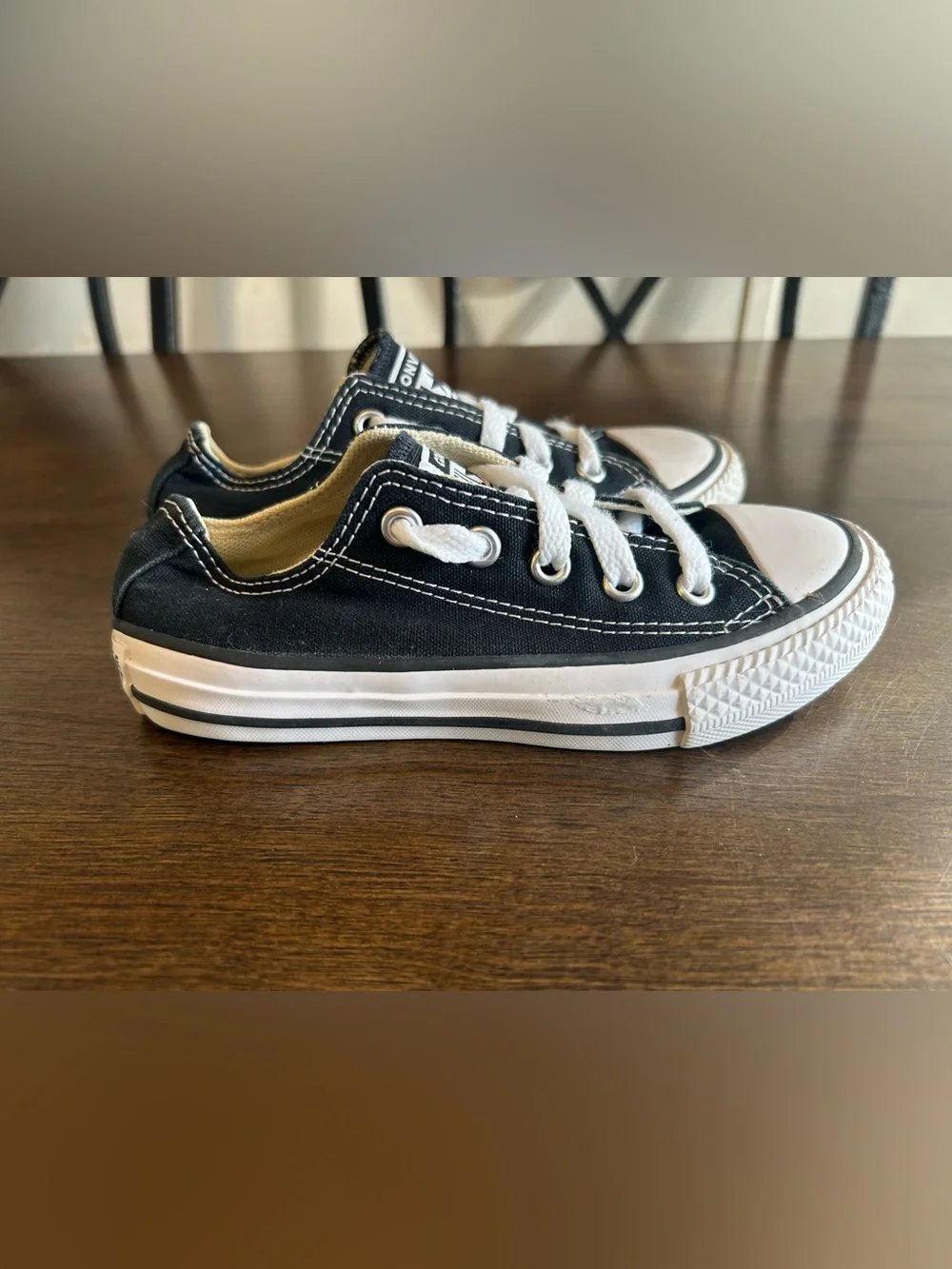 Converse Kids Sz 11 Black Low-Top Canvas Sneakers with White Accents